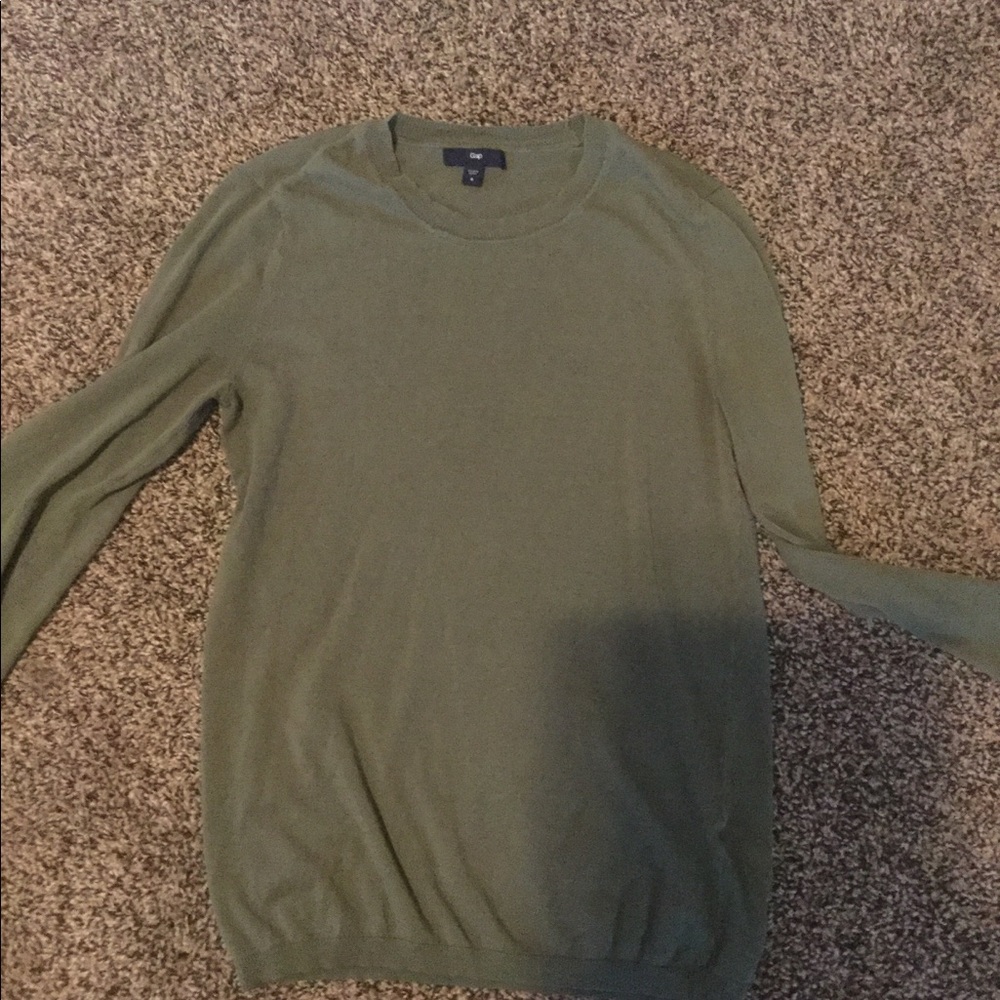 Green Gap sweater